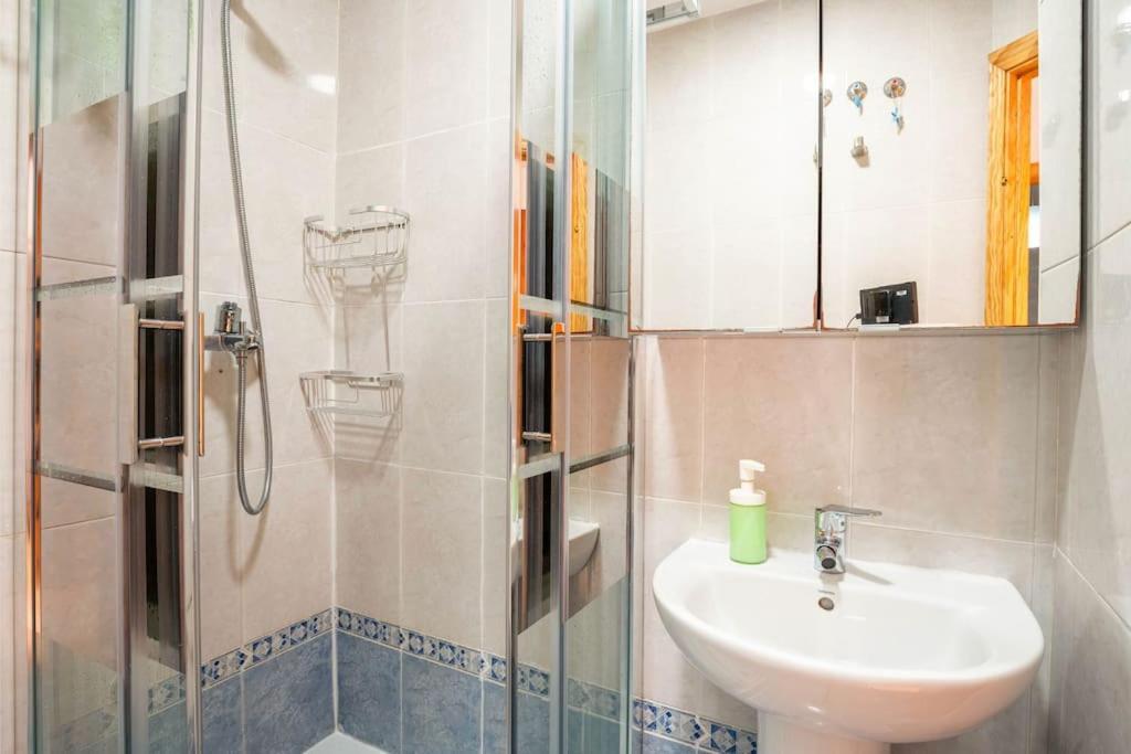 Apartment Centro Rota. 2 Minutos De La Playa.. Rota
