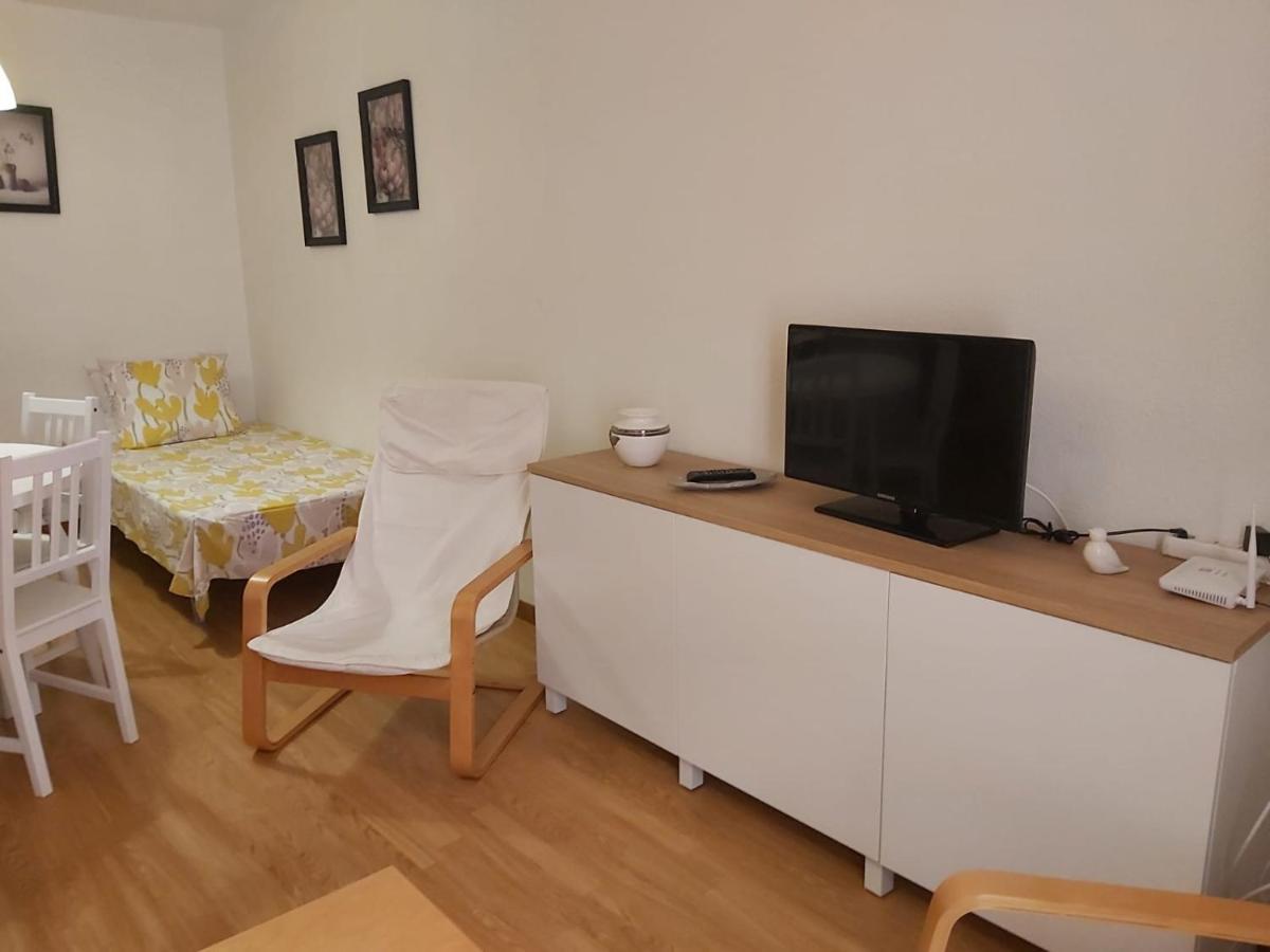 Apartamento Recién Renovado, Con Parking *