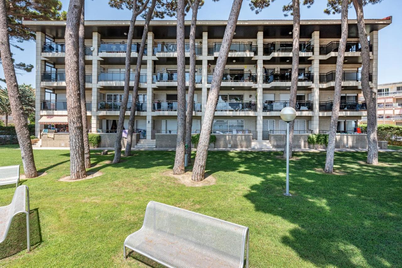 Costelles - Atico En Primera Linea Con Vistas, Piscina Y Parking Cambrils