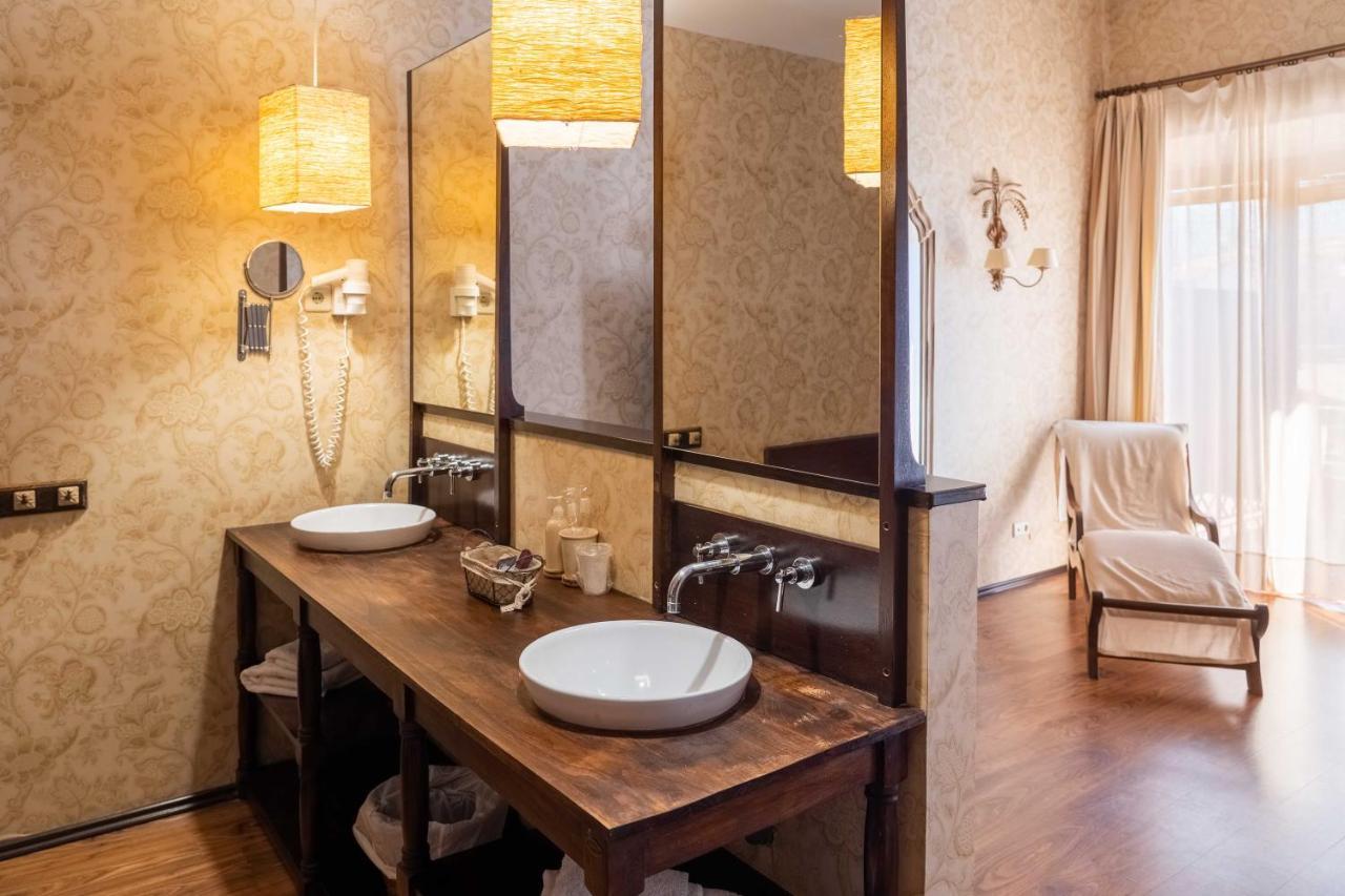 Real Restaurante El Linar Del Zaire Hotel 4*