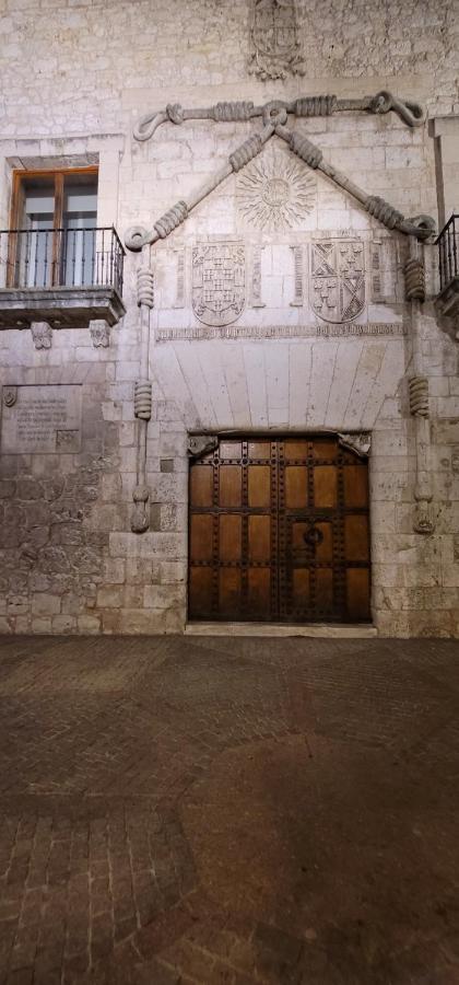 Mía Ii Loft Centro Histórico - Parking&wifi Free Apartamento *