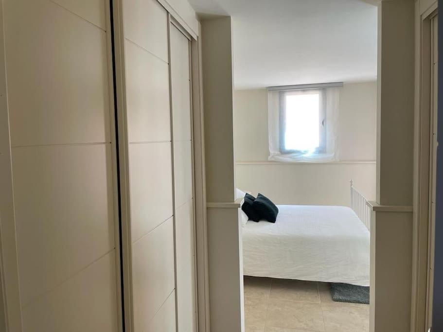 Vivienda Adosada En Castillo, Apartamento *