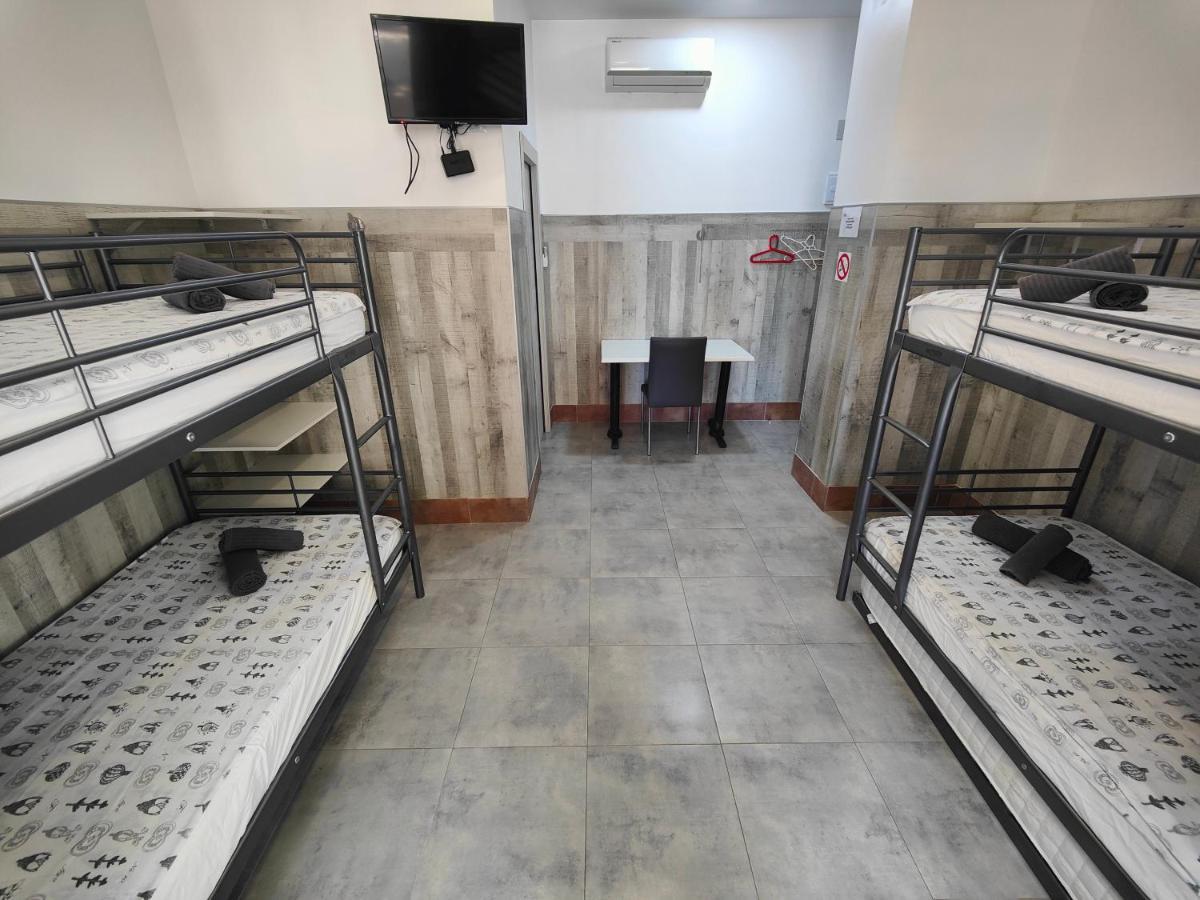 Guest house ріаza Lfach