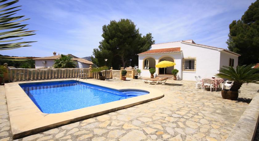 Holiday Caleta Villa