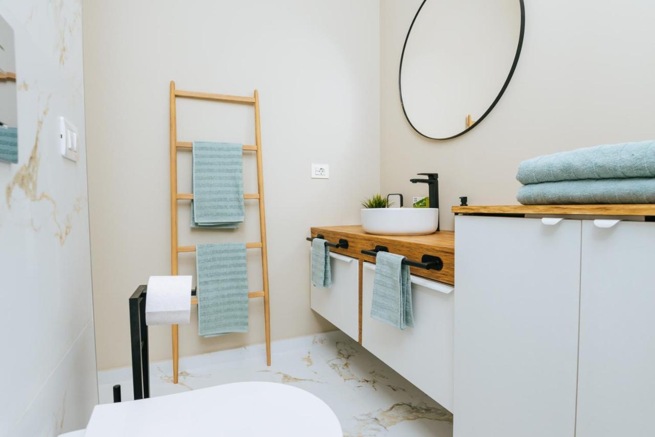 Amazing Renovated Pool View Apartment, 2 Min To Fañabe