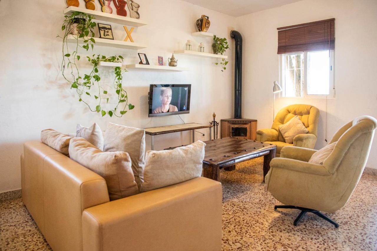 Preciosa Y Confortable Con Piscina Y Chimenea Carmona (Seville)