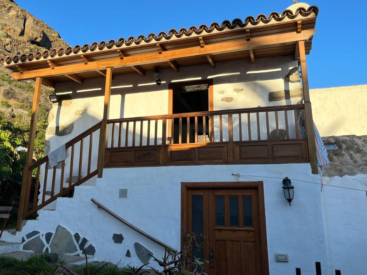 Holiday home Unique Canarian 1700s - Casa Salvia Las Aguas - Ocean & Natural Pools 150m - Whole Gated House