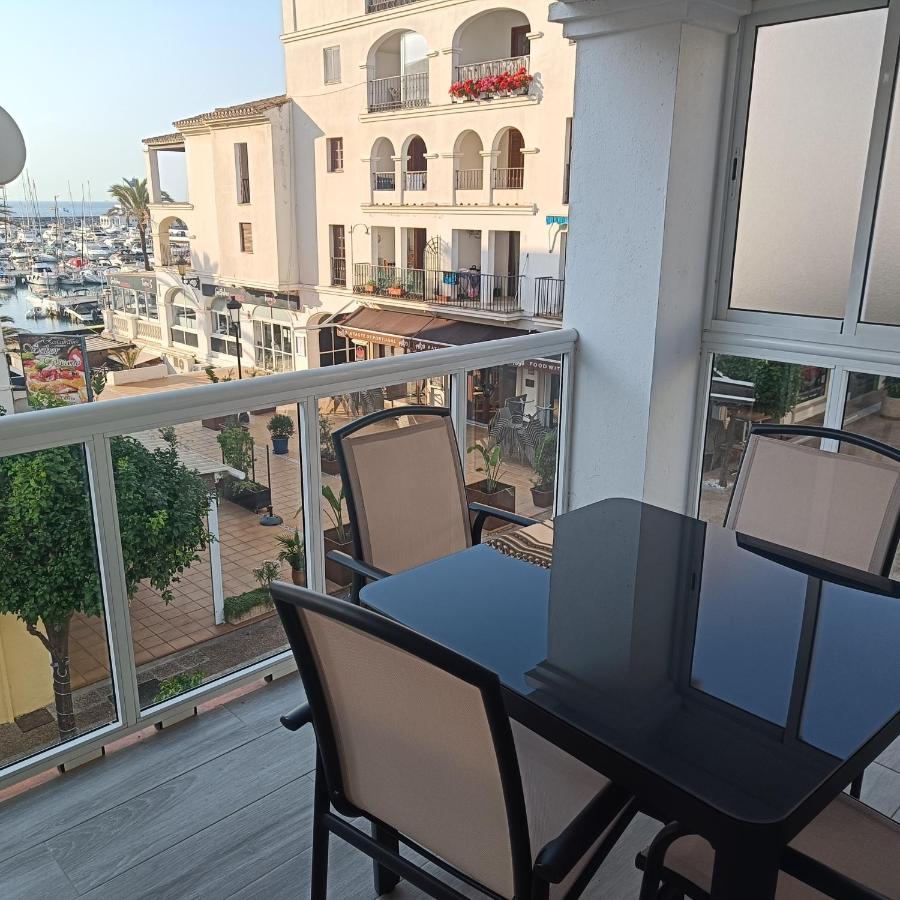 Aparthotel Duquesa Harbour Club