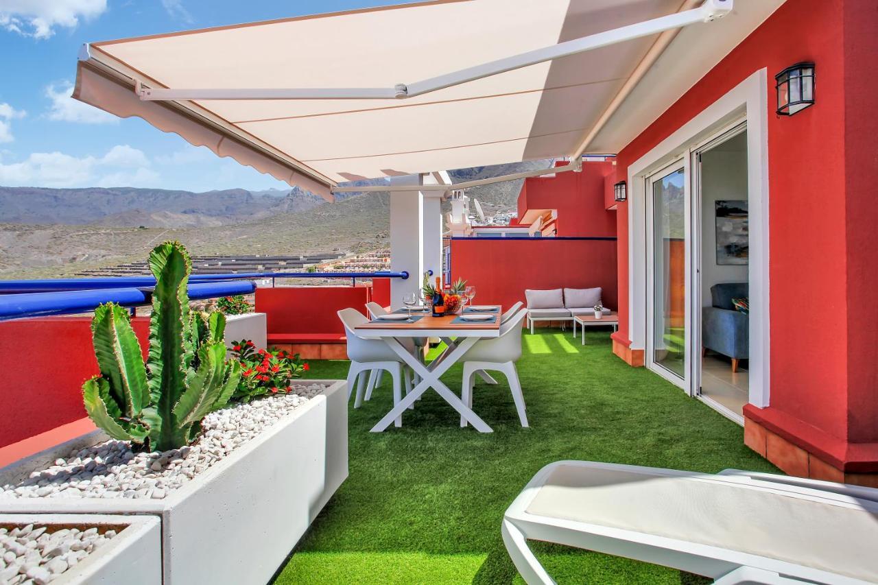 Wonderful View, Huge Terrace Solarium, Private Parking * Costa Adeje (Tenerife)