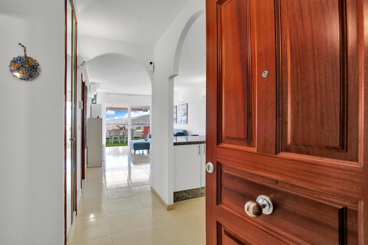 Wonderful View, Huge Terrace Solarium, Private Parking * Costa Adeje (Tenerife)
