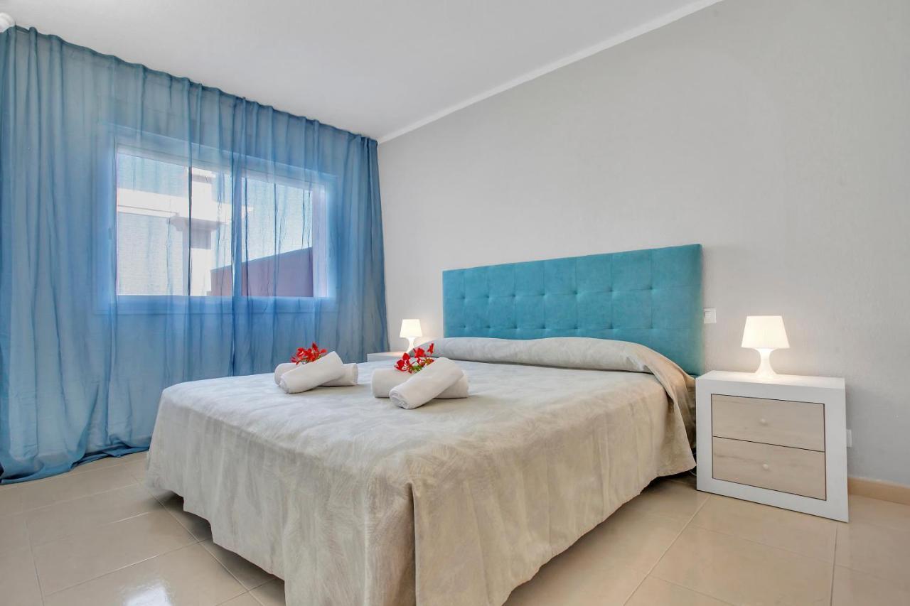 Apartment Wonderful View, Huge Terrace Solarium, Private Parking Costa Adeje (Tenerife)