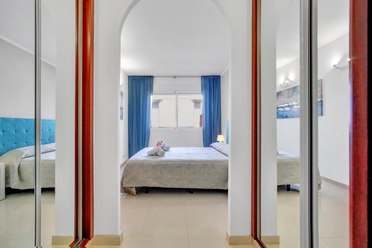 Apartment Wonderful View, Huge Terrace Solarium, Private Parking