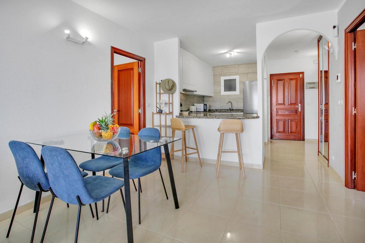 Wonderful View, Huge Terrace Solarium, Private Parking * Costa Adeje (Tenerife)