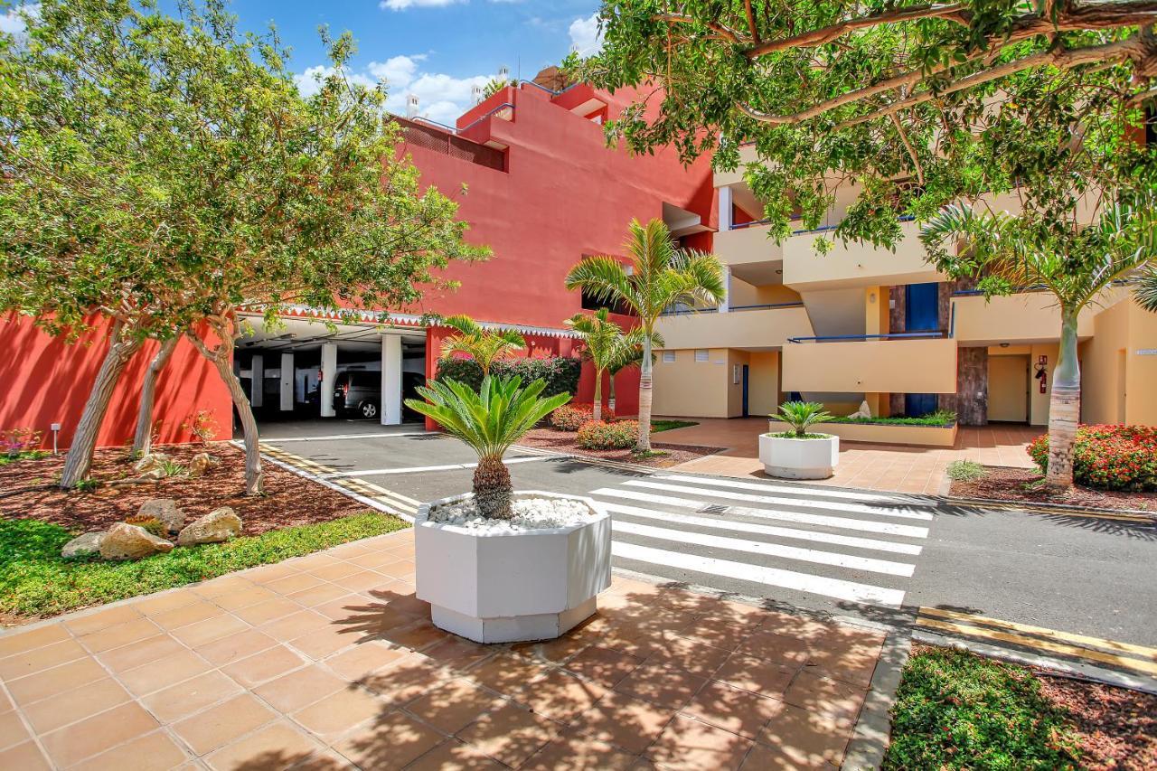 Wonderful View, Huge Terrace Solarium, Private Parking