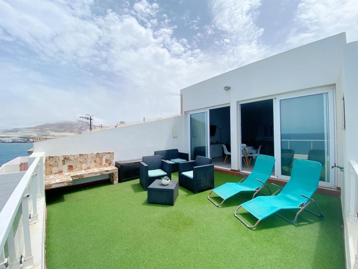 Holiday home Homeforguest The Cliff House Gran Canaria With Sea Views *