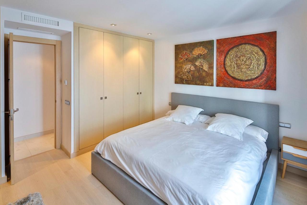 306 -luxury Selection- Puerto Banus Front Line Penthouse Apartment