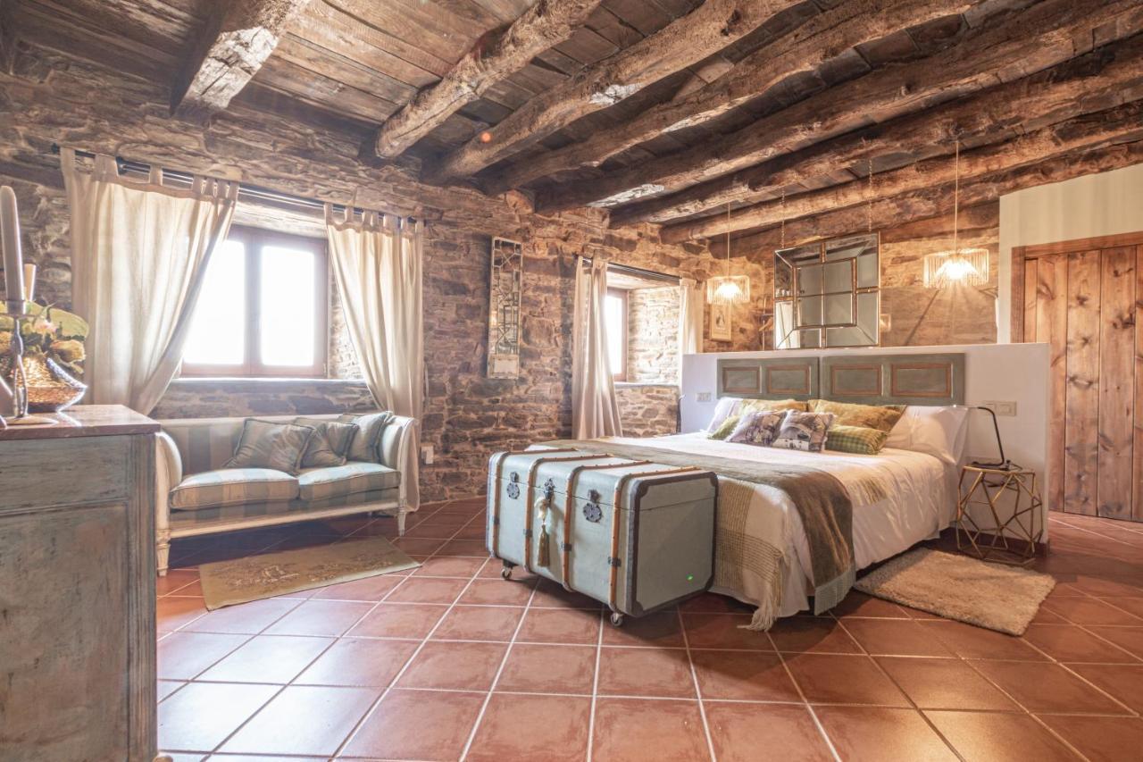 Complejo Rural Lar De Vies Country house A Pontenova