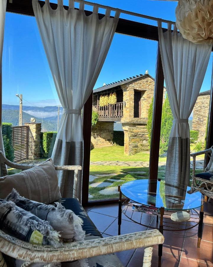 Complejo Rural Lar De Vies Country house A Pontenova