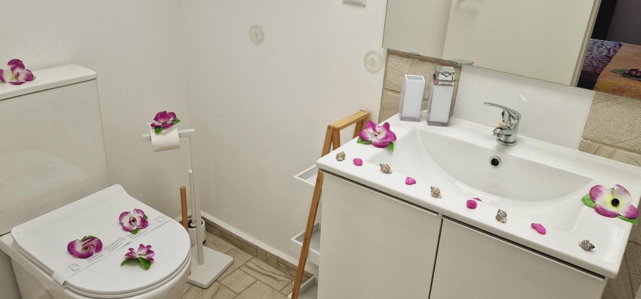 Daniel Beachfront, 2 Wifi Free Сasa de vacaciones *