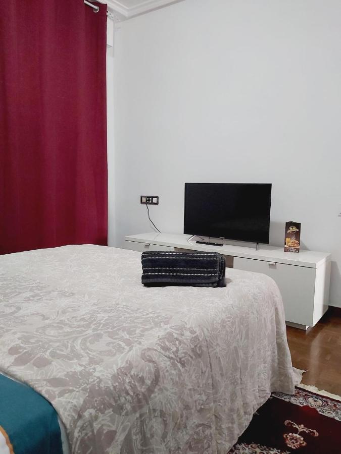 Bernie's Roomss *