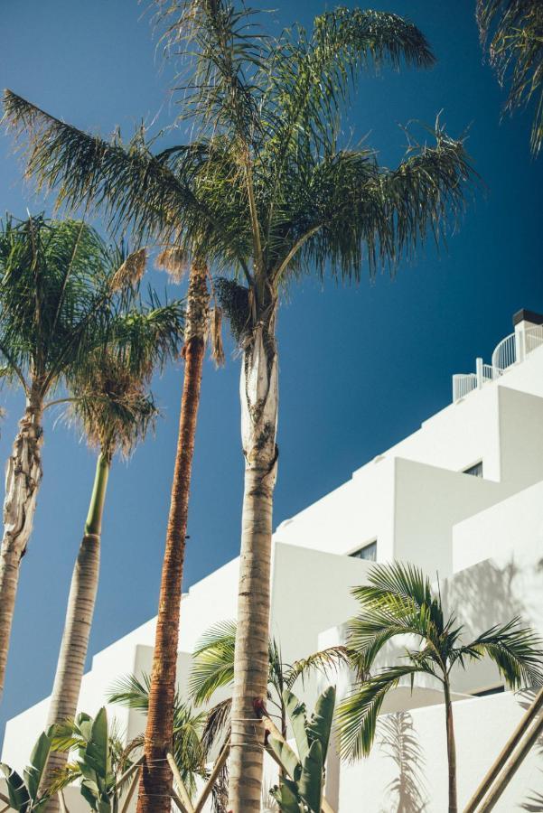 Cala Lanuza Apartahotel