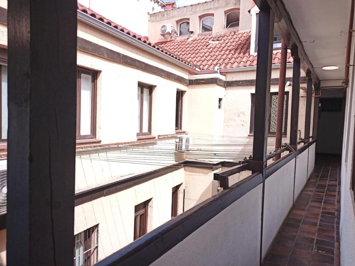Apartamento Piso de 2 dormitorios Madrid Centro Gran Vía - Plaza de España, el salón y 2 dormitorios tienen aire
