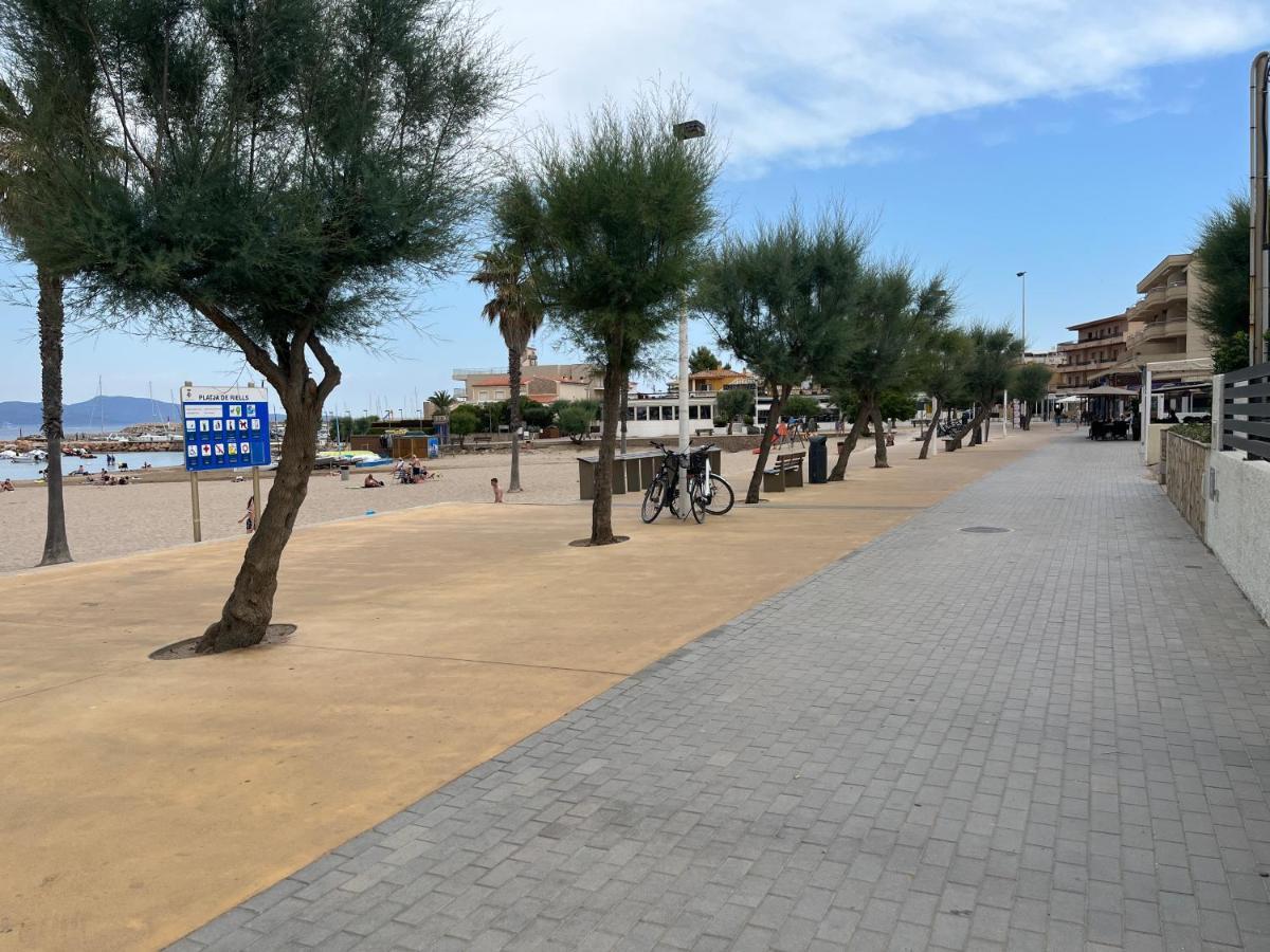 En La Playa. Free Parking. Free Wifi Apartamento