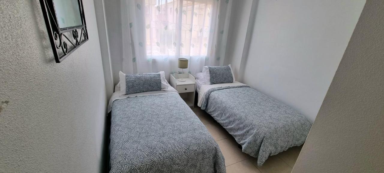 Lovely 2 Bed, 2 Bath Apt With 2 Large Pools Apartamento *