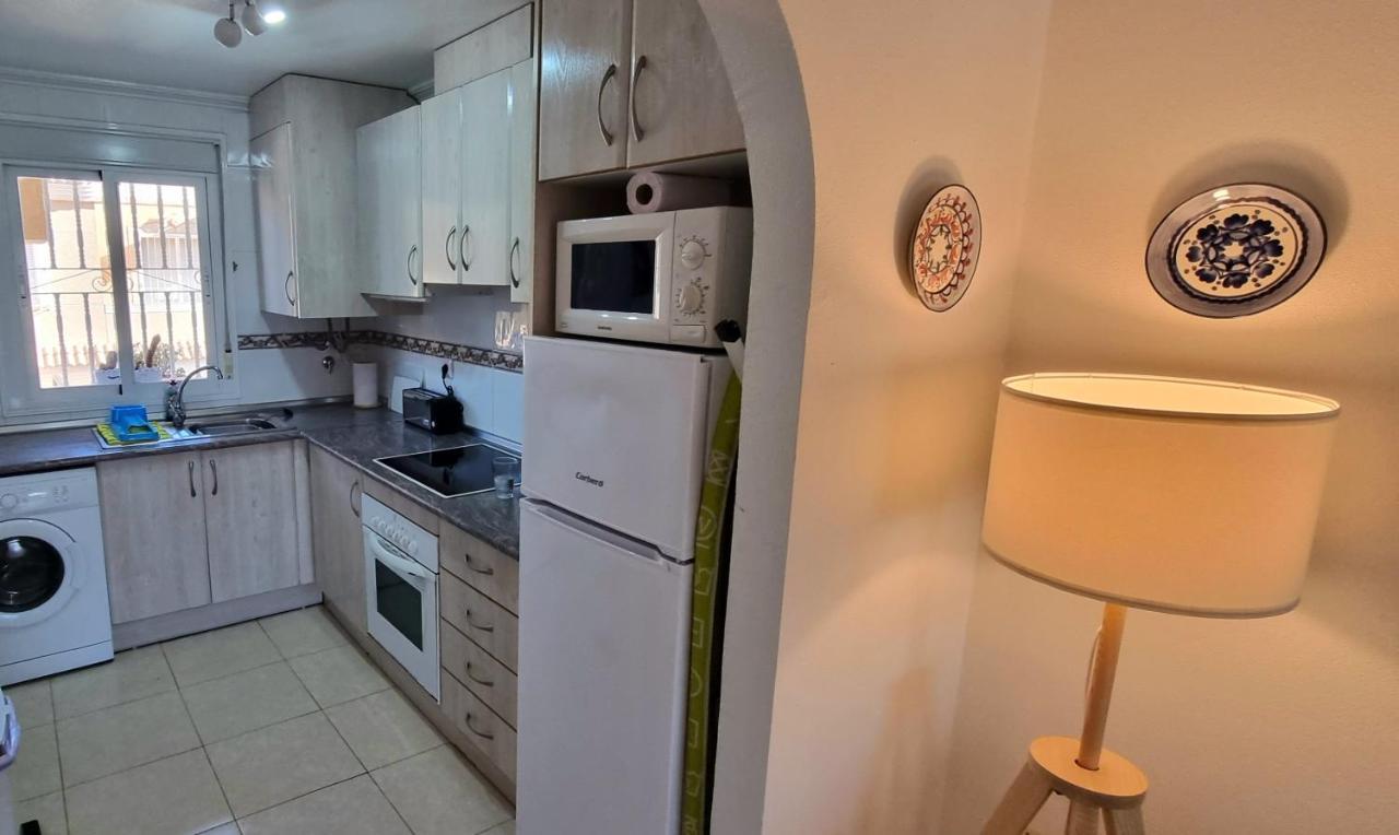 Lovely 2 Bed, 2 Bath Apt With 2 Large Pools Apartamento *