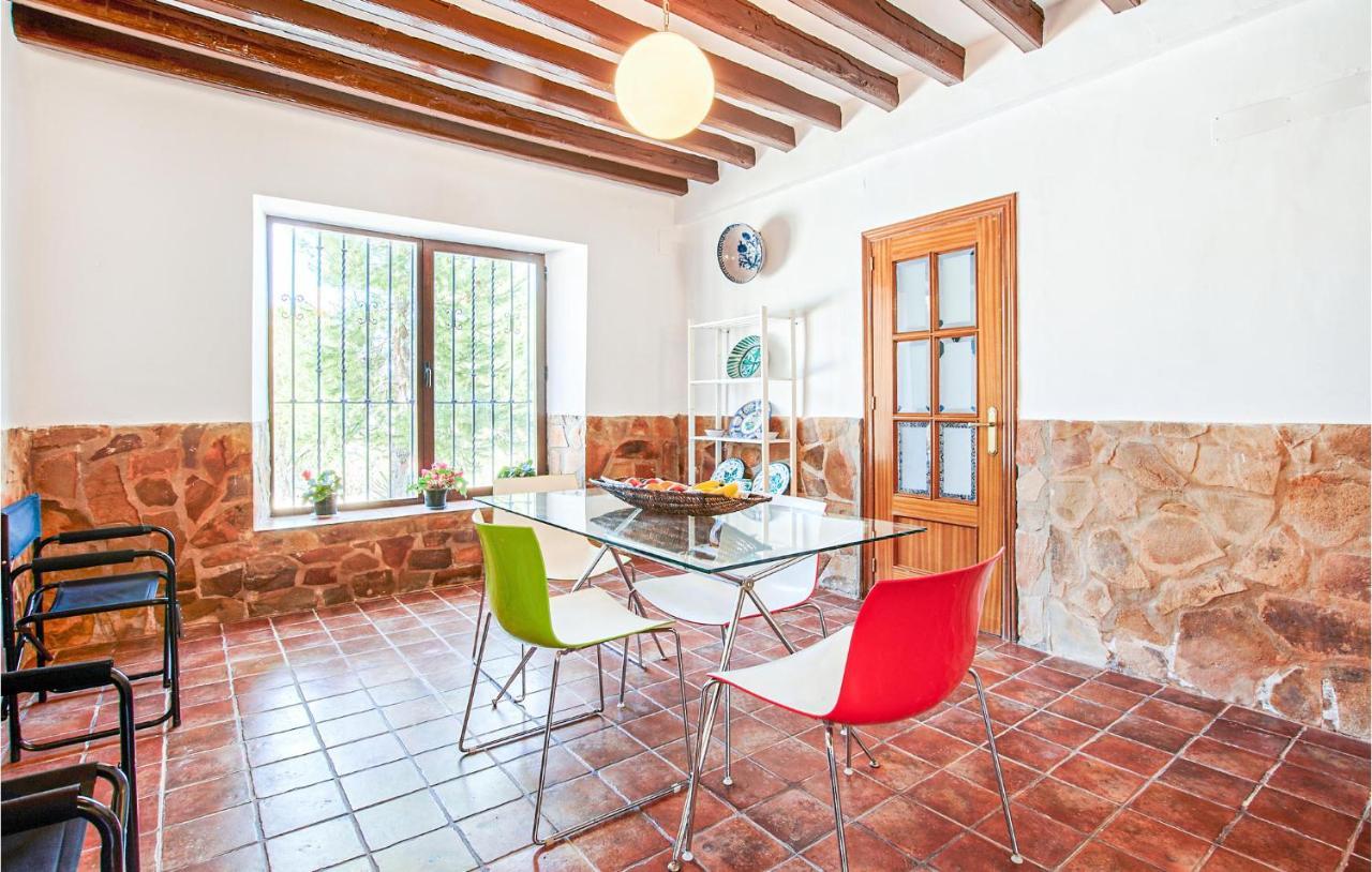 Сasa de vacaciones Lovely In With Kitchen