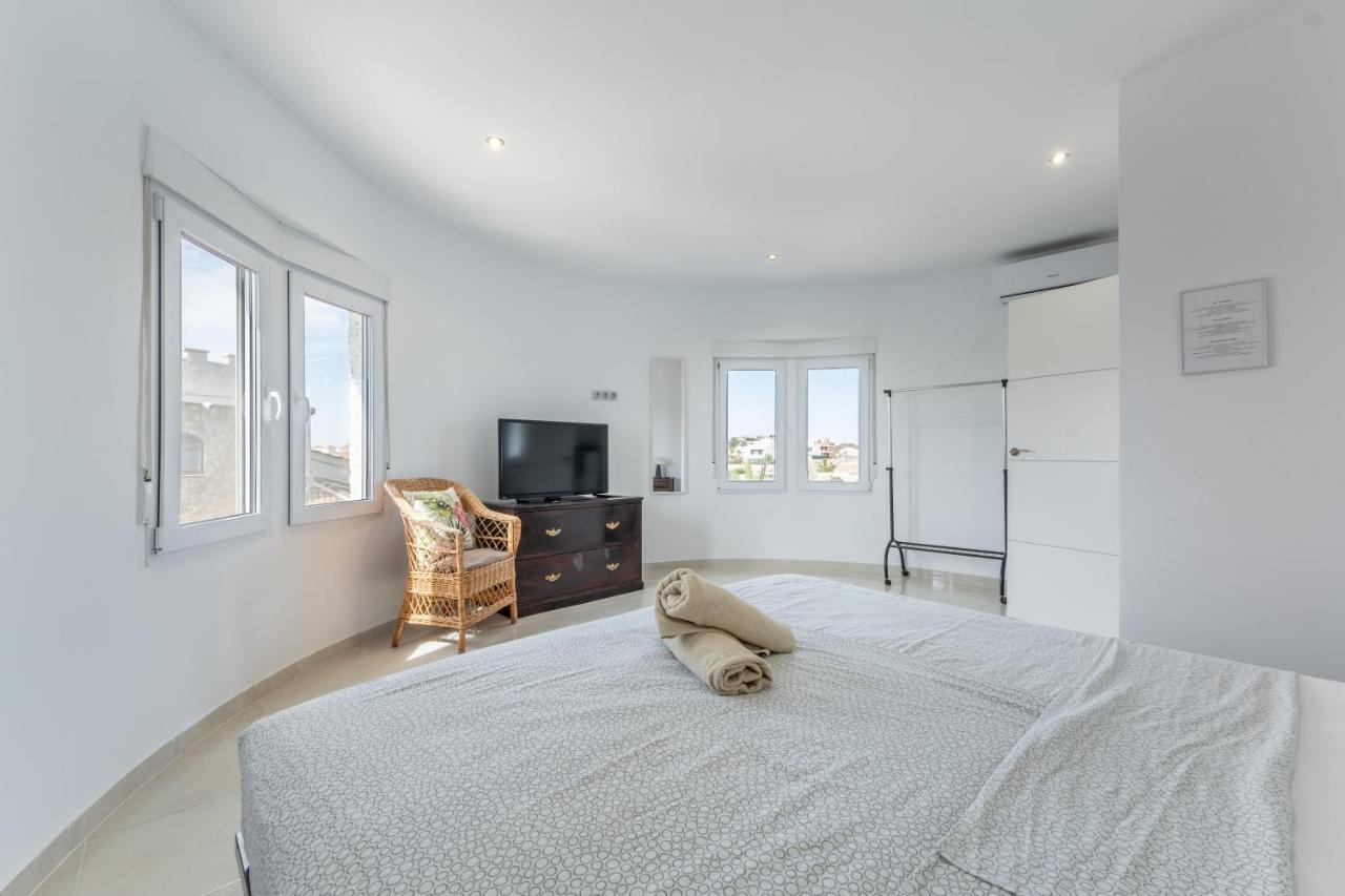 Villa Modern With Great Location Ciudad Quesada
