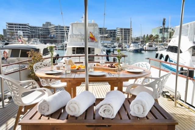 Charming Boat In Barcelona - Perfect Getaway Hotel en barco