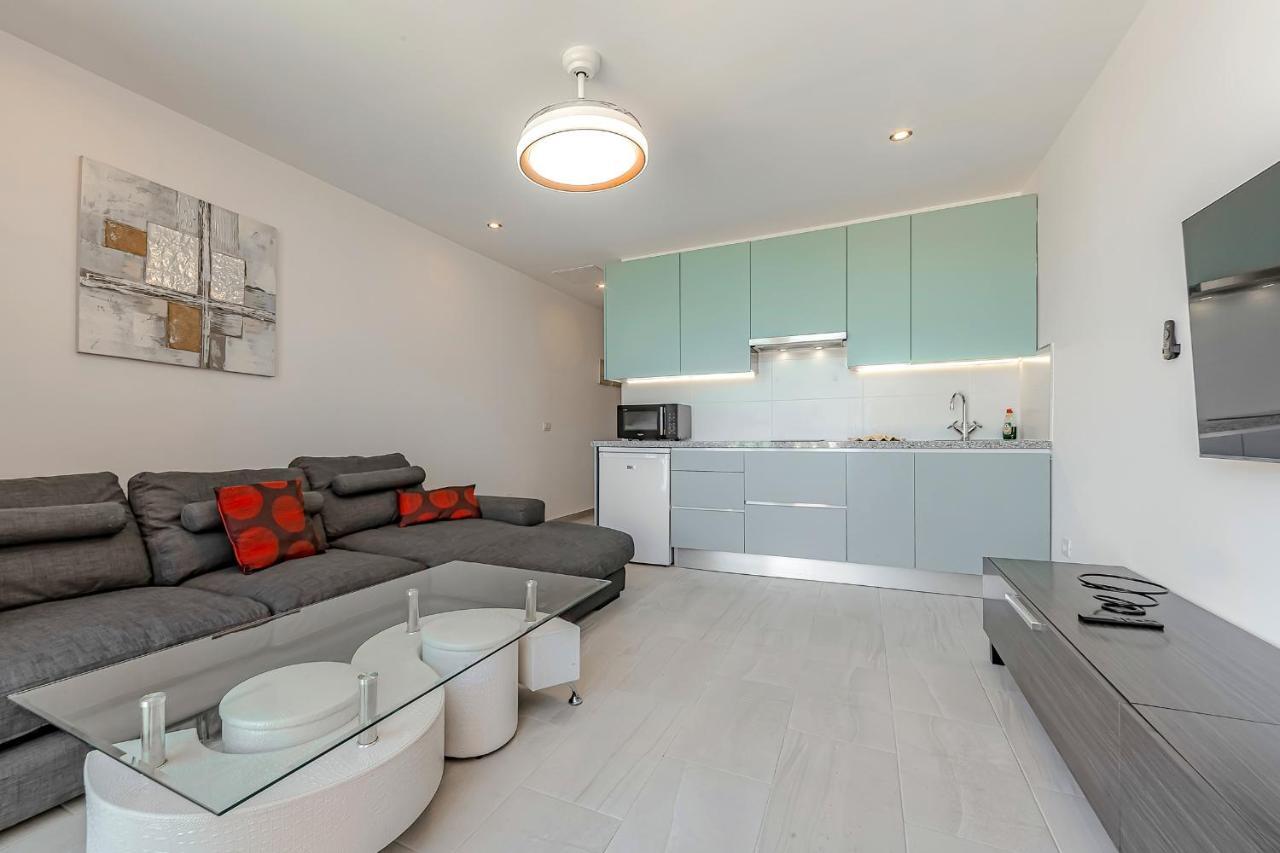 Apartamento Recently Renovated Seaviews Paradise Court Costa Adeje (Tenerife)