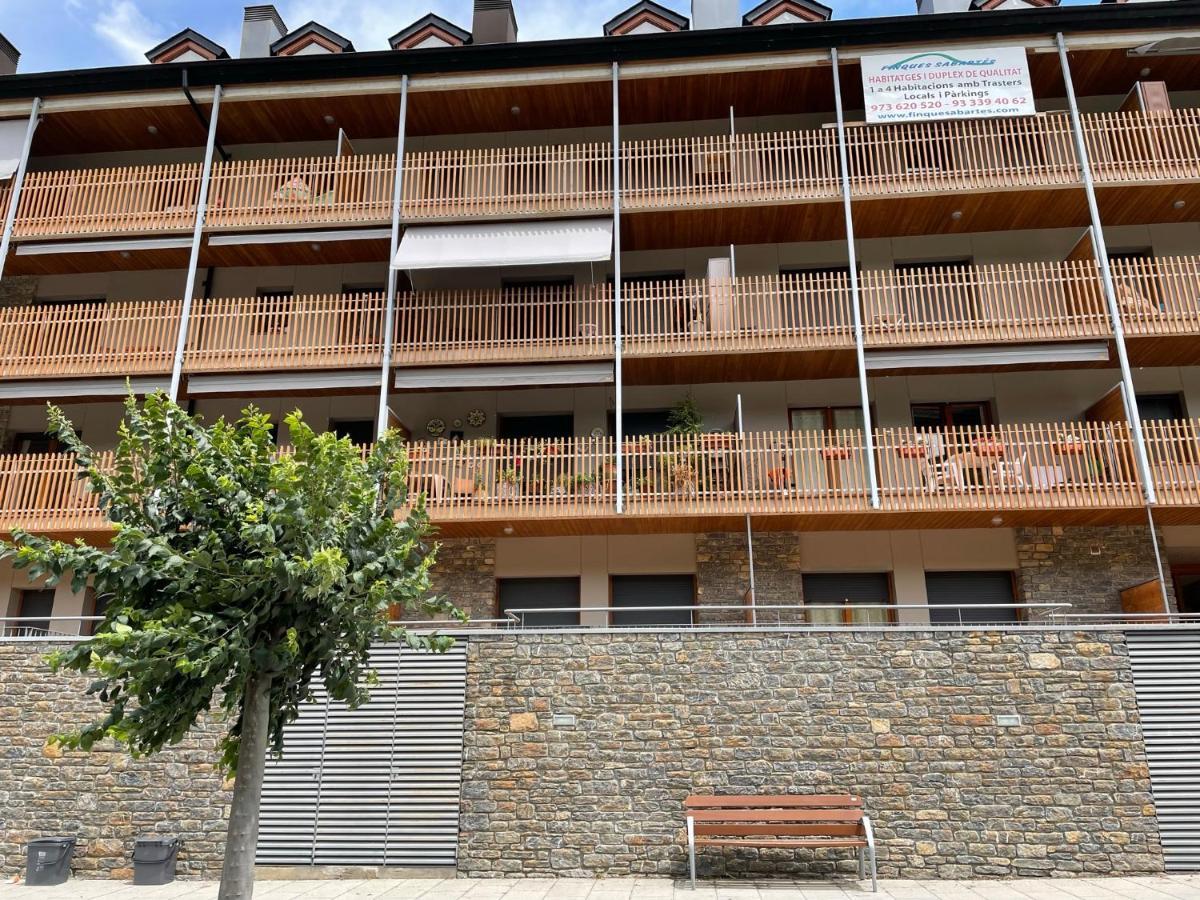 Precioso Cálido Apartamento En Con Terraza Apartamento Sort
