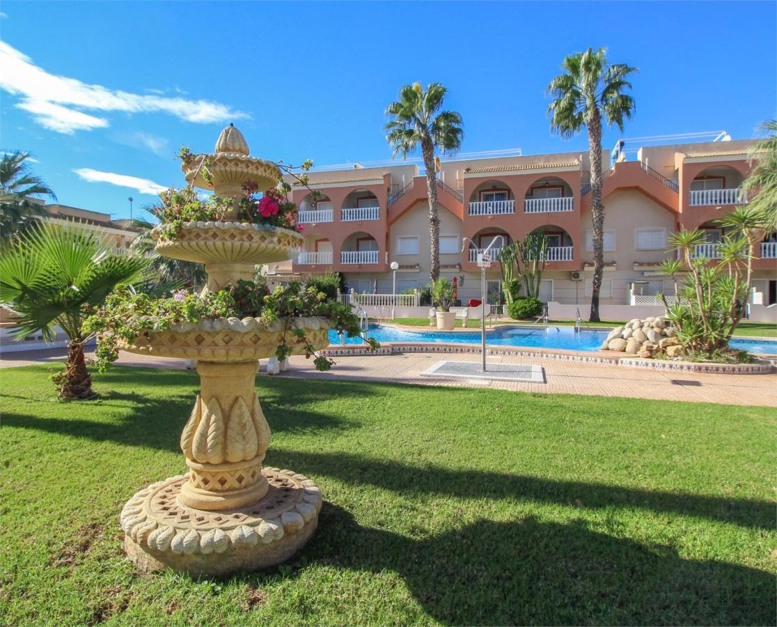 Apartamento Lovely 2 Bed, 2 Bath Apt With 2 Large Pools *
