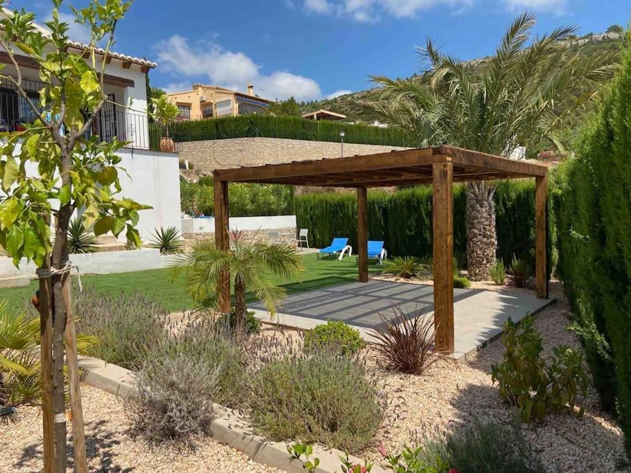 Stunning Mountain Views! Private With Fabulous Communal Pool! Murla