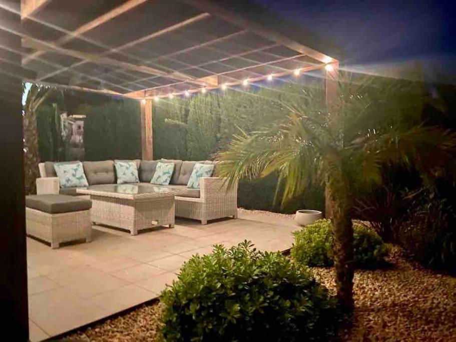 Stunning Mountain Views! Private With Fabulous Communal Pool! *