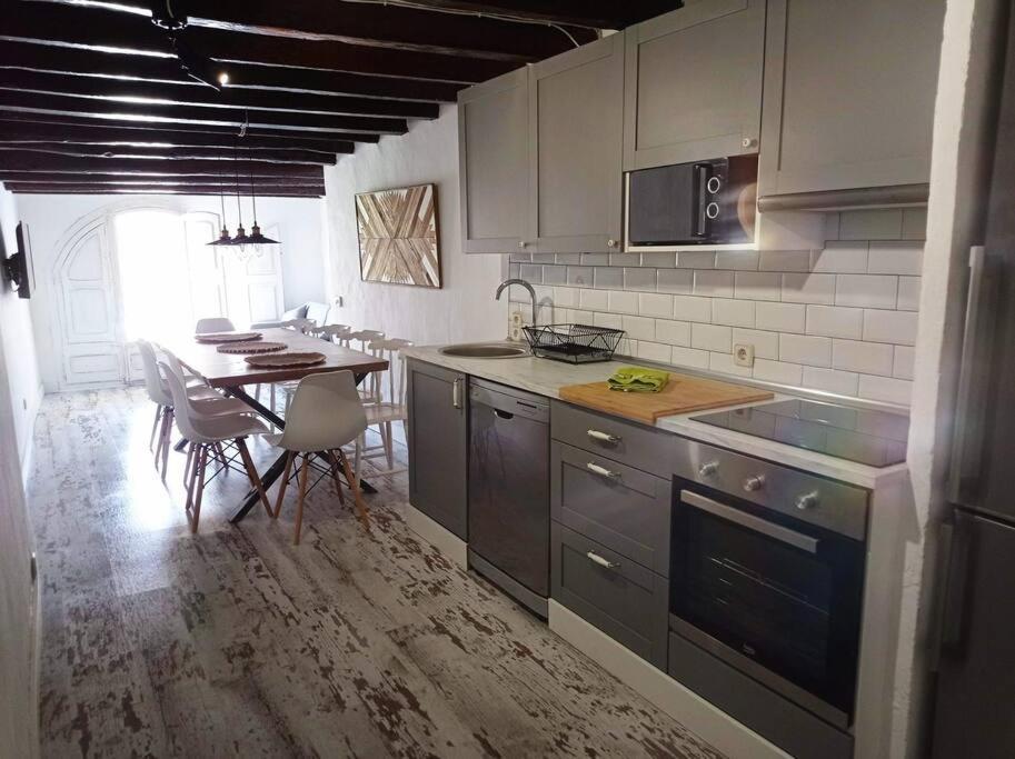 Casa Costa Dorada Con Piscina Сasa de vacaciones *