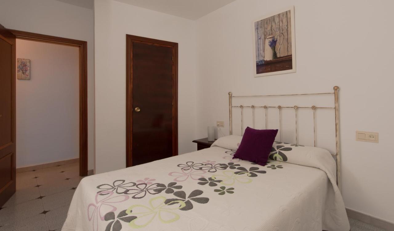Precioso Piso De 3 Dormitorios, Cocina Y 1 Bano Apartment *