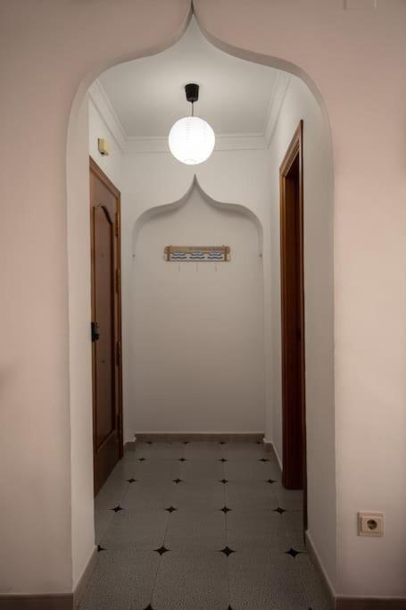 Precioso Piso De 3 Dormitorios, Cocina Y 1 Bano *
