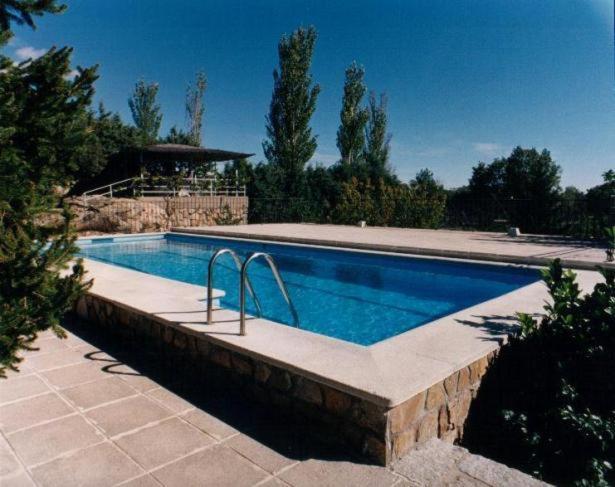Chalet Magnífico Castillo Privado, Elevado En La Roca La Cabrera