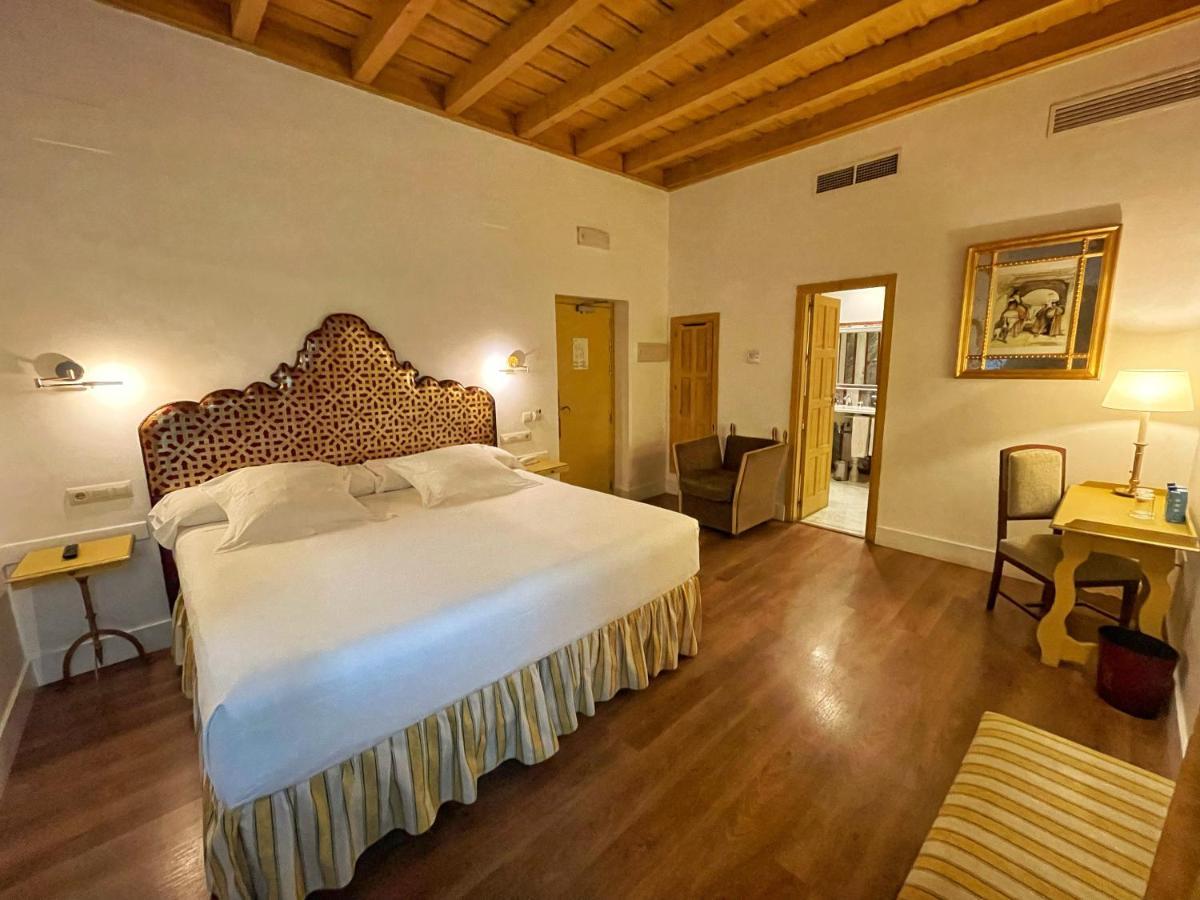 Casas De La Judería De