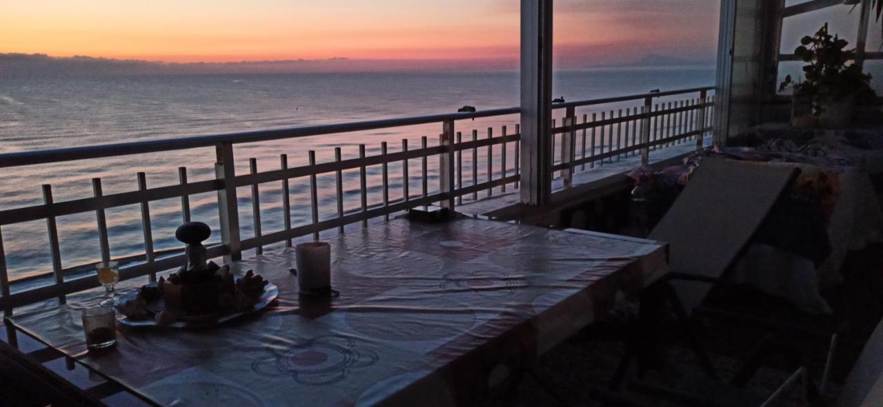 Mountain Front - En Piso De Playa ! *