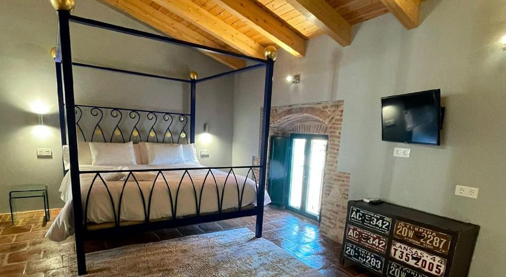 La Casa De Carlota Hotel Montánchez