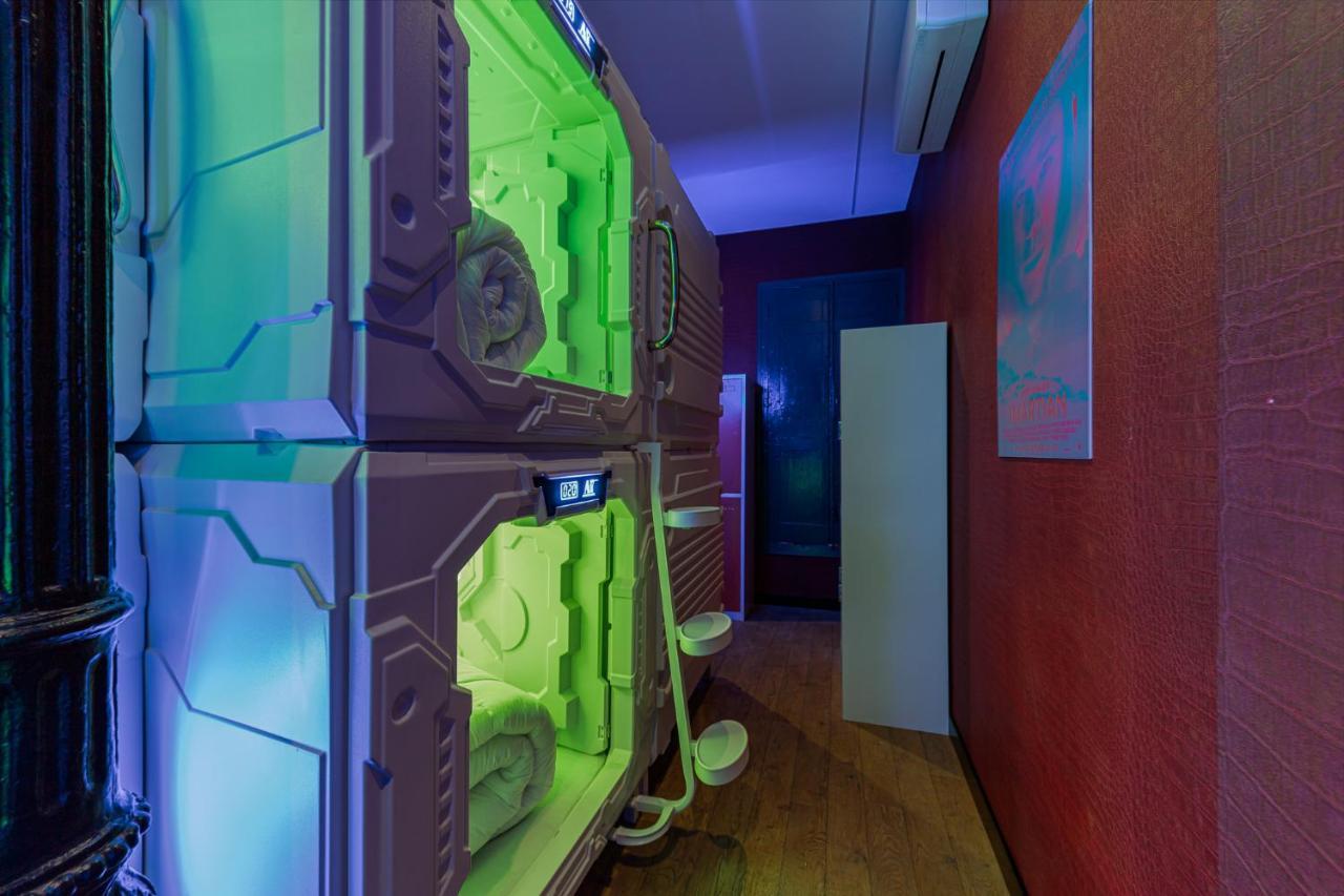 Art Seven Capsules Hotel cápsula Madrid