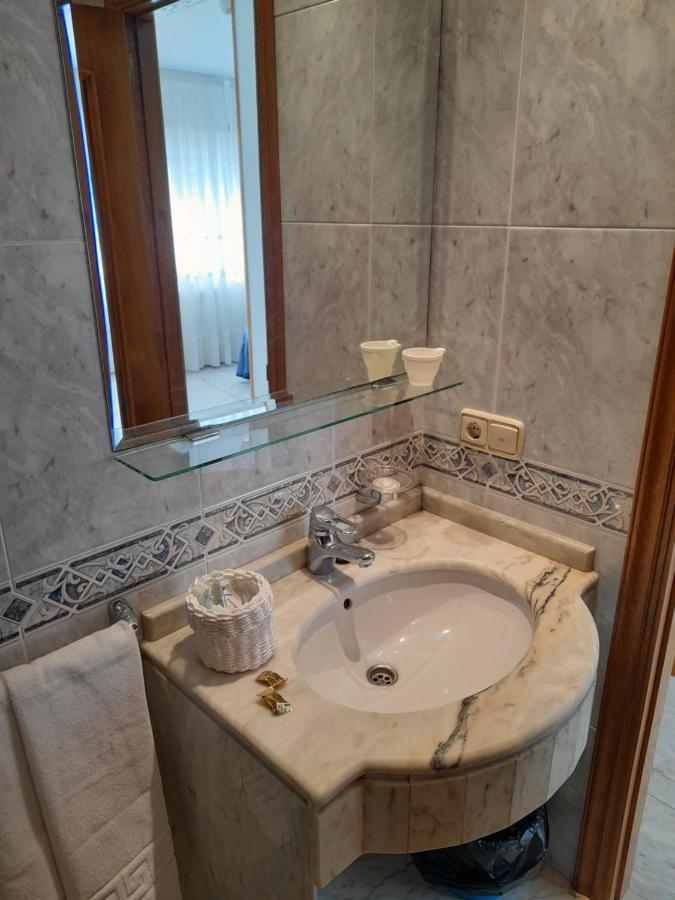 Os Carballos Hotel *