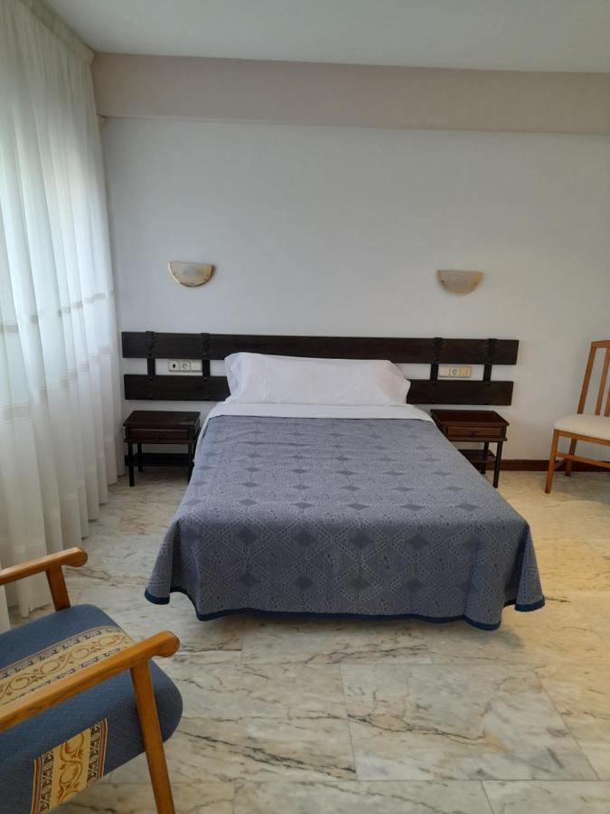 Os Carballos Hotel Sigueiro