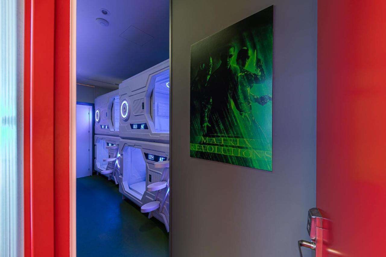 Art Seven Capsules Hotel cápsula Madrid