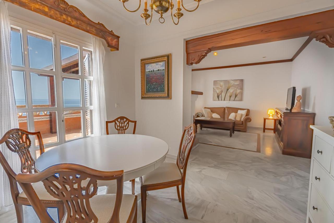 Chalet Blue Charme