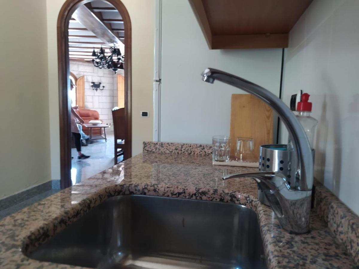 Magnífico Castillo Privado, Elevado En La Roca * La Cabrera